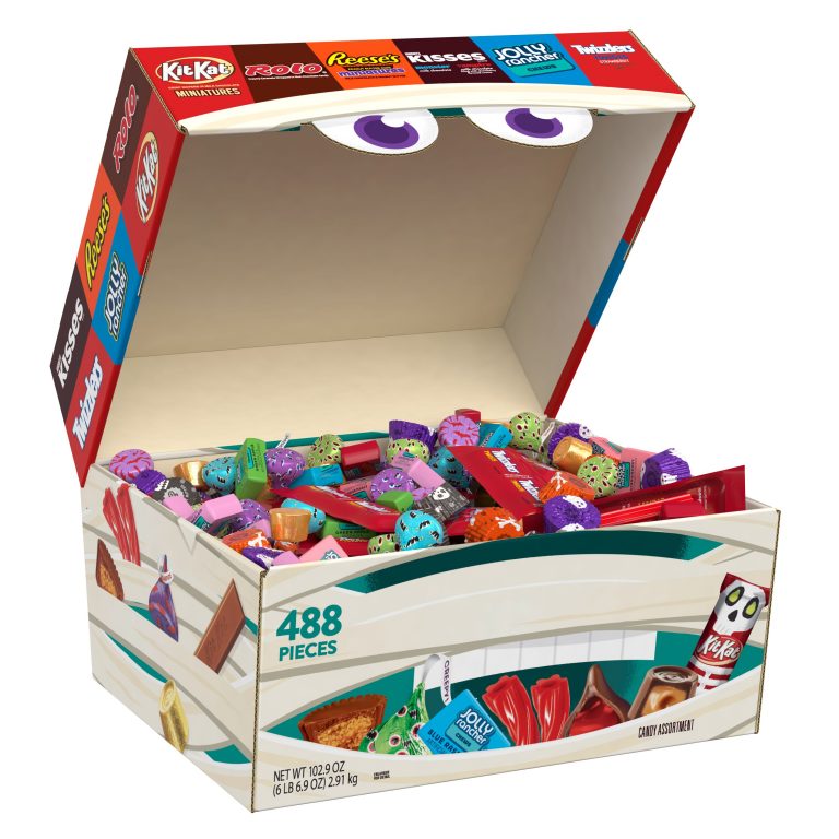 Dig this new Walmart 488-Piece Halloween candy variety box