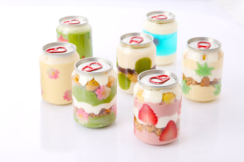 Japan's Patisserie Rakkansha concocts cakes in transparent cans