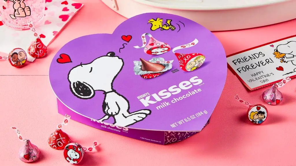 Hershey's Kisses Milk Chocolate With Snoopy and Friends