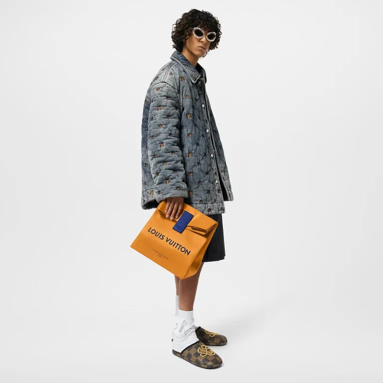 Louis Vuitton Sandwich Bag Costs More Than 3000 8048